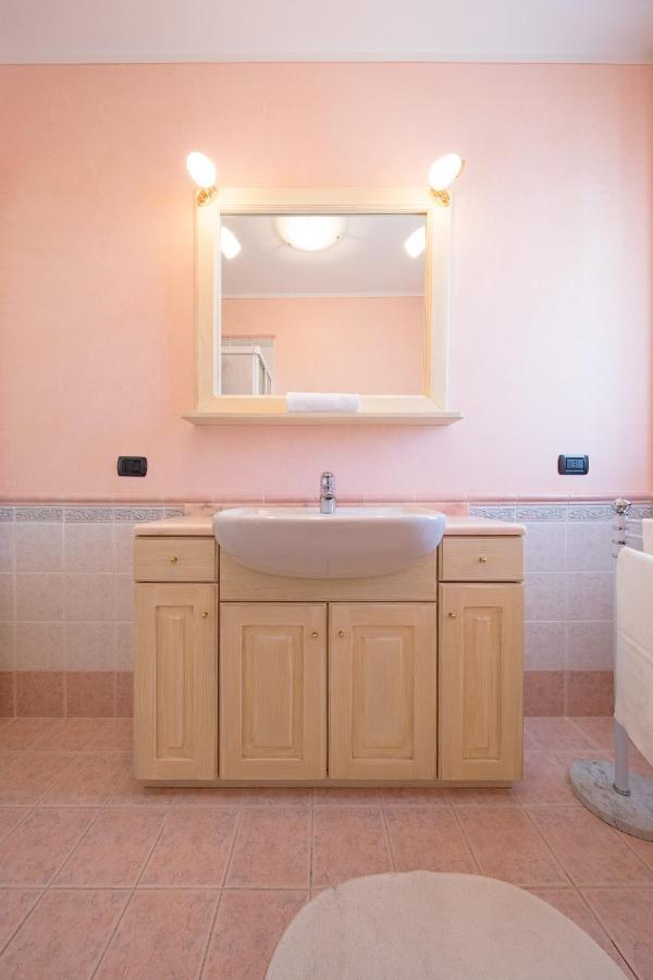 I Mosaici Apartments By Wonderful Italy ซีร์มิโอเน ภายนอก รูปภาพ